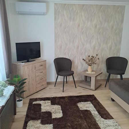 Katarina Apartman Хайдусобосло Экстерьер фото
